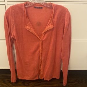 Linen Elie Tahari snap blouse